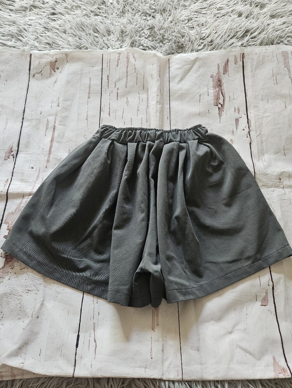 Women's Gray Puffy Elastic-Waist Skort Shorts Small